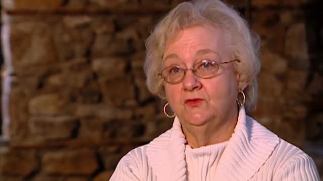 Watch Kitchen Nightmares S02 E04 Flamango S Free Tv Tubi