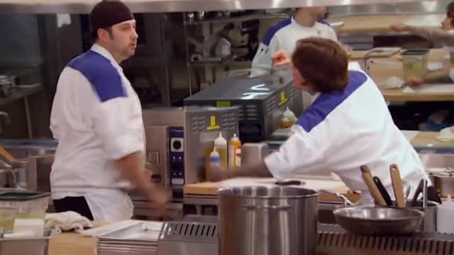Watch Hell's Kitchen S09:E12 - 6 Chefs Compete TV Series ...