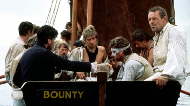 mutiny on the bounty 1984 online subtitrat